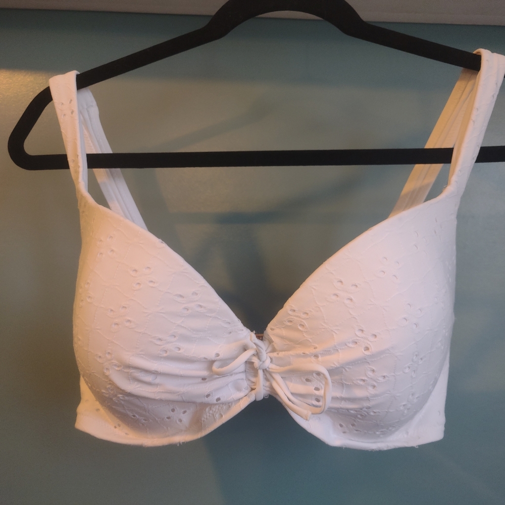 Shade and Shore Bikini Top 34DDD